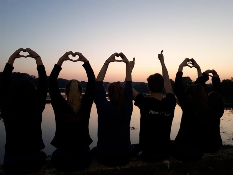 TRAMPOLINE : CHAMPIONNAT DE FRANCE PAR EQUIPE DEUX EQUIPES DEUX FINALES TRAMPOLINE : CHAMPIONNAT DE FRANCE PAR EQUIPE DEUX EQUIPES DEUX FINALES