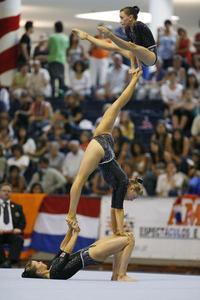 GYMNASTIQUE ACROBATIQUE