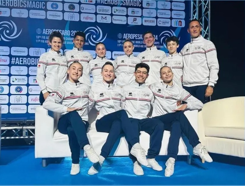 Deux Gymnastes Junior de l'AMGA aux Championnats du Monde Deux Gymnastes Junior de l'AMGA aux Championnats du Monde