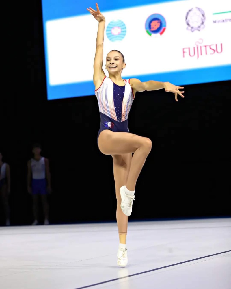 Deux Gymnastes Junior de l'AMGA aux Championnats du Monde Deux Gymnastes Junior de l'AMGA aux Championnats du Monde