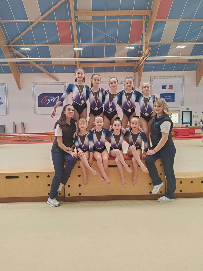 Top 1 pour les équipes de la section sportive de gymnastique artistique féminine de l'AMGA Top 1 pour les équipes de la section sportive de gymnastique artistique féminine de l'AMGA